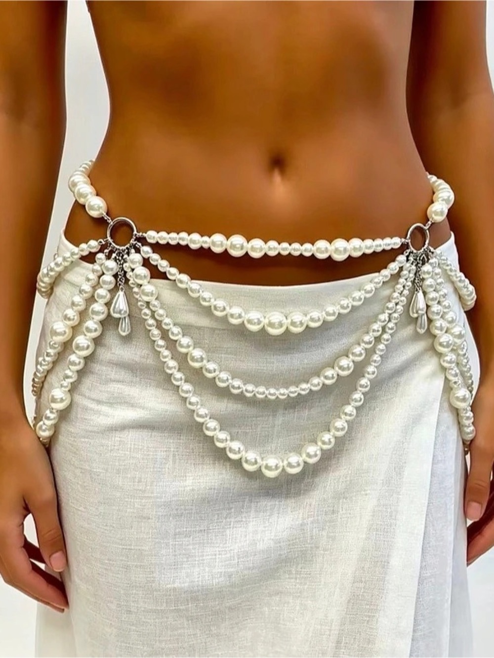 Pearl Draped Chain Belt in White